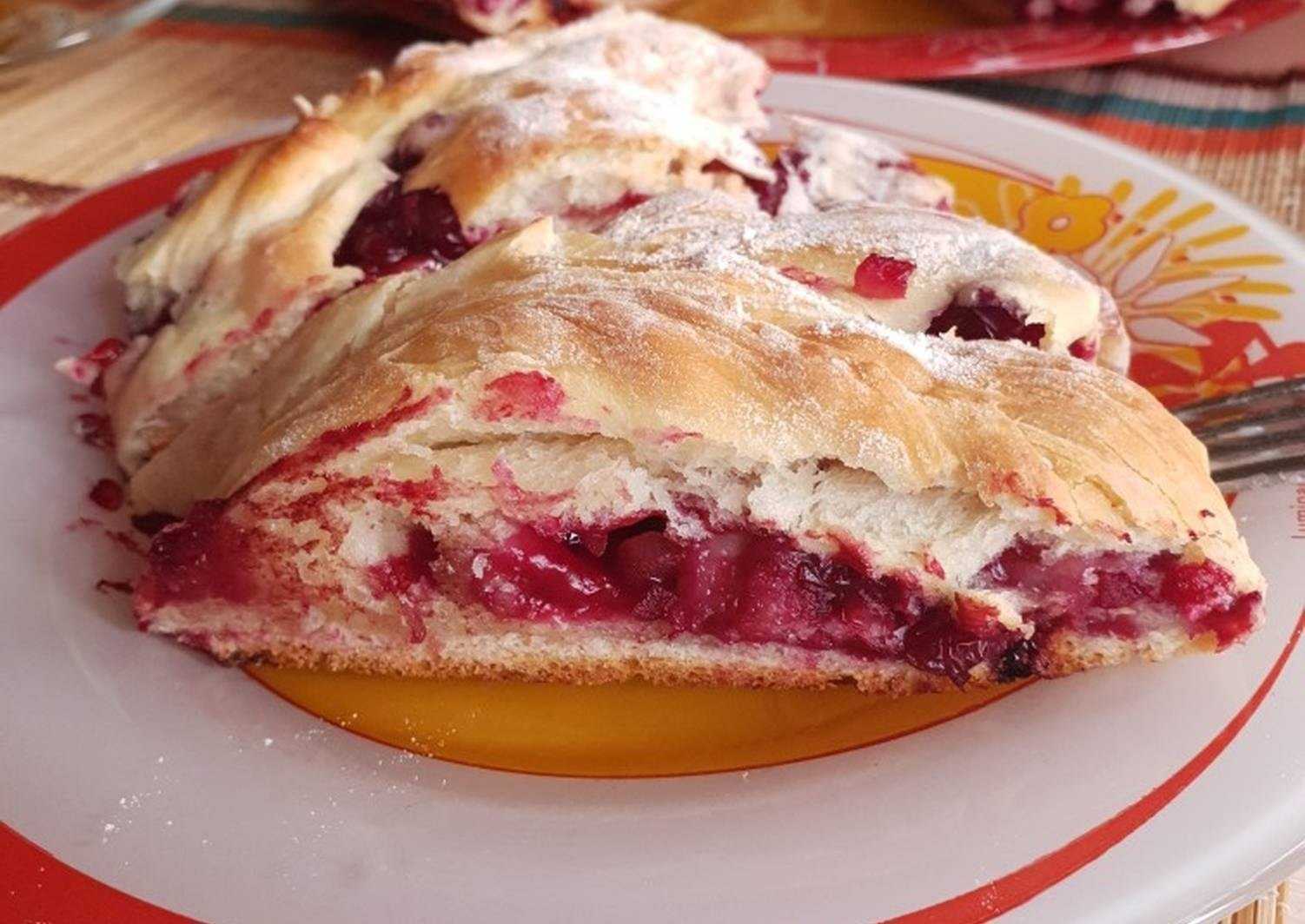 Вкусный пирог с брусникой – 6 рецептов