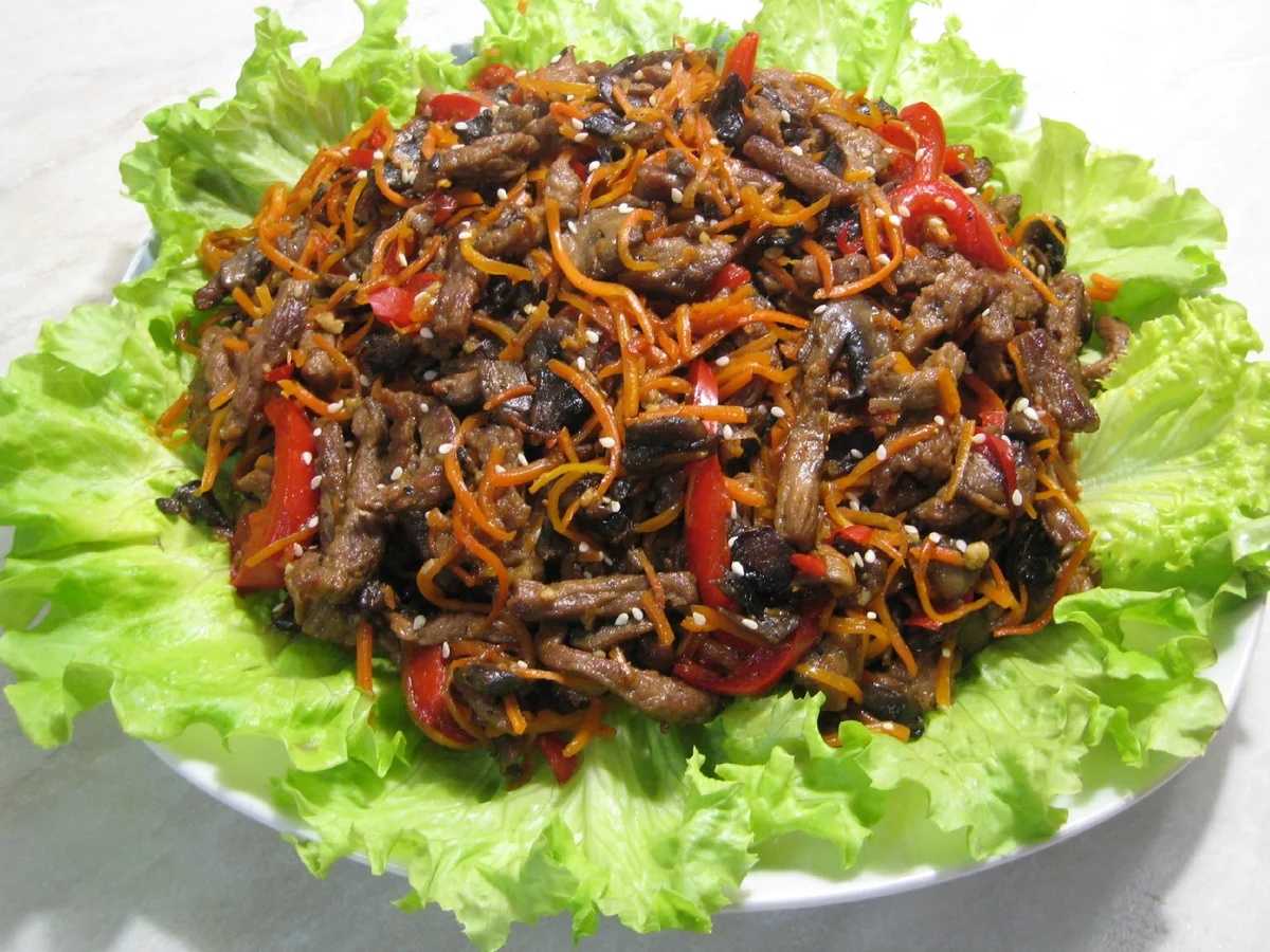 Салат с куриной печенью и корейской морковью