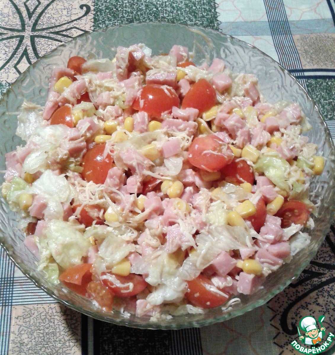 Салат из ветчины и кукурузы