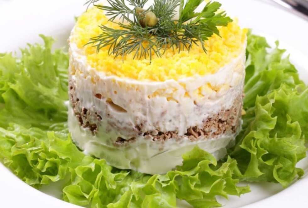 Горячий и теплый салат - 29 домашних вкусных рецептов