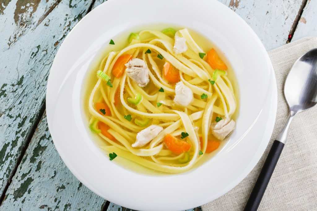 Куриный суп с лапшой. самые простые и очень вкусные рецепты