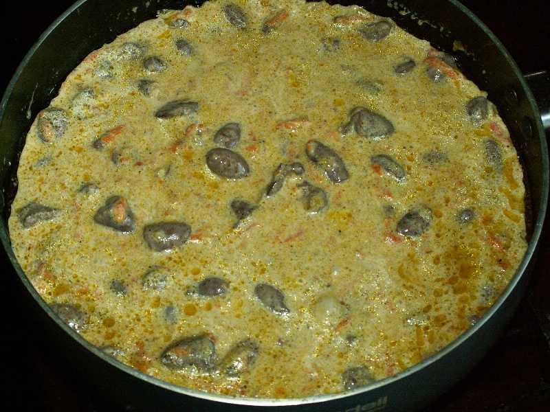 Жареные куриные сердечки с луком: 7 вкусных рецептов приготовления