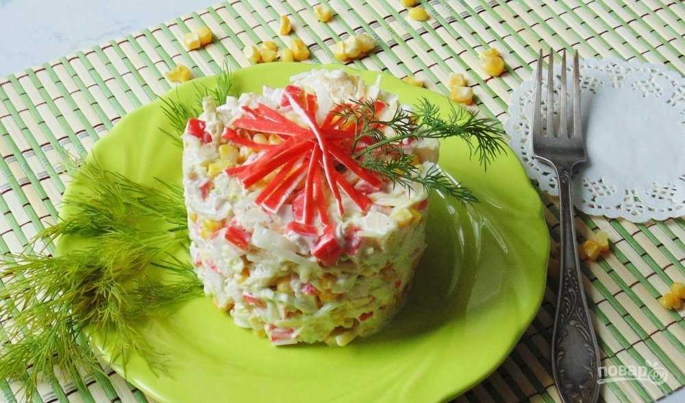 Крабовый салат с горошком - пошаговый рецепт с фото