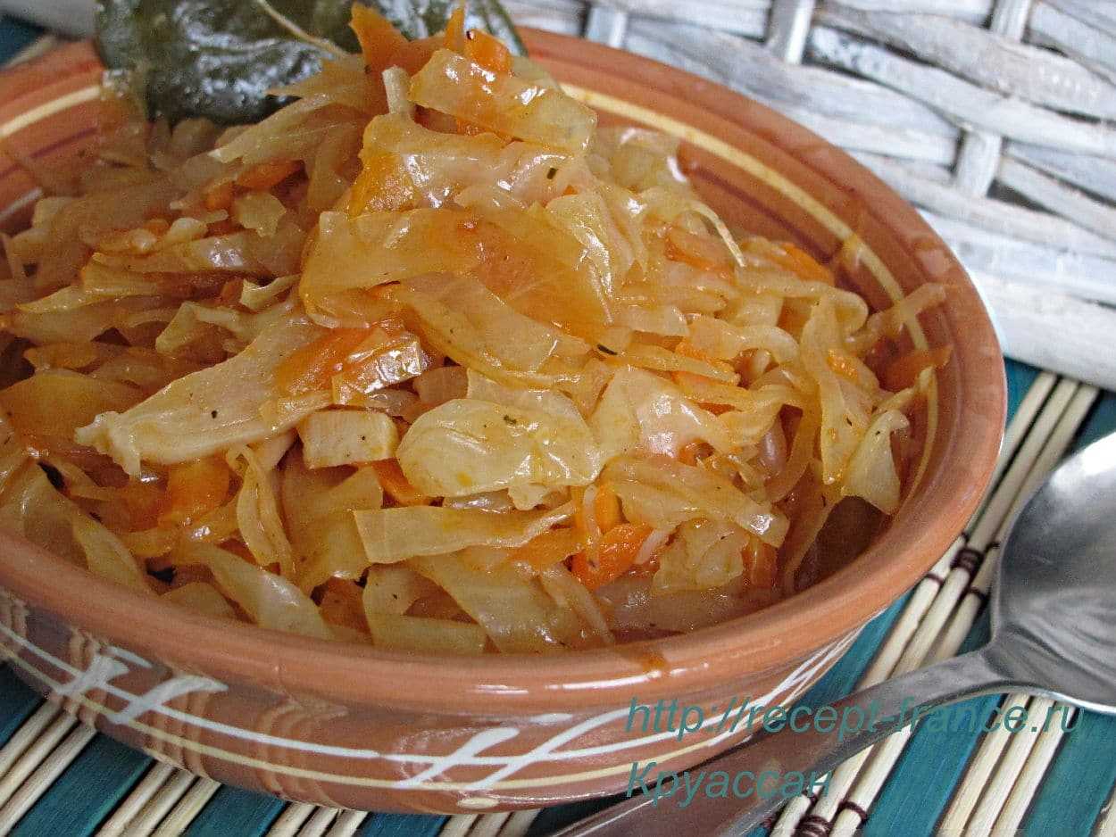 Тушеная капуста с курицей (свежая или квашеная) в мультиварке или духовке