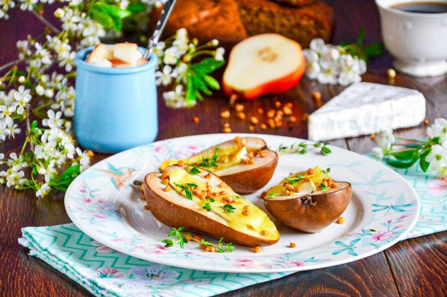 Груши, запеченные с творогом в духовке - 9 пошаговых фото в рецепте
