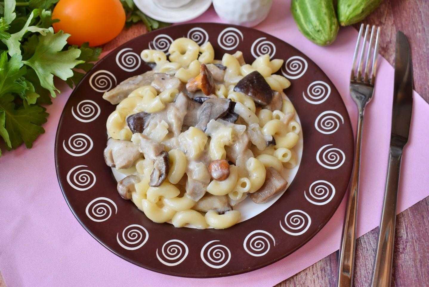 Рецепт макароны с курицей в сметане. калорийность, химический состав и пищевая ценность.
