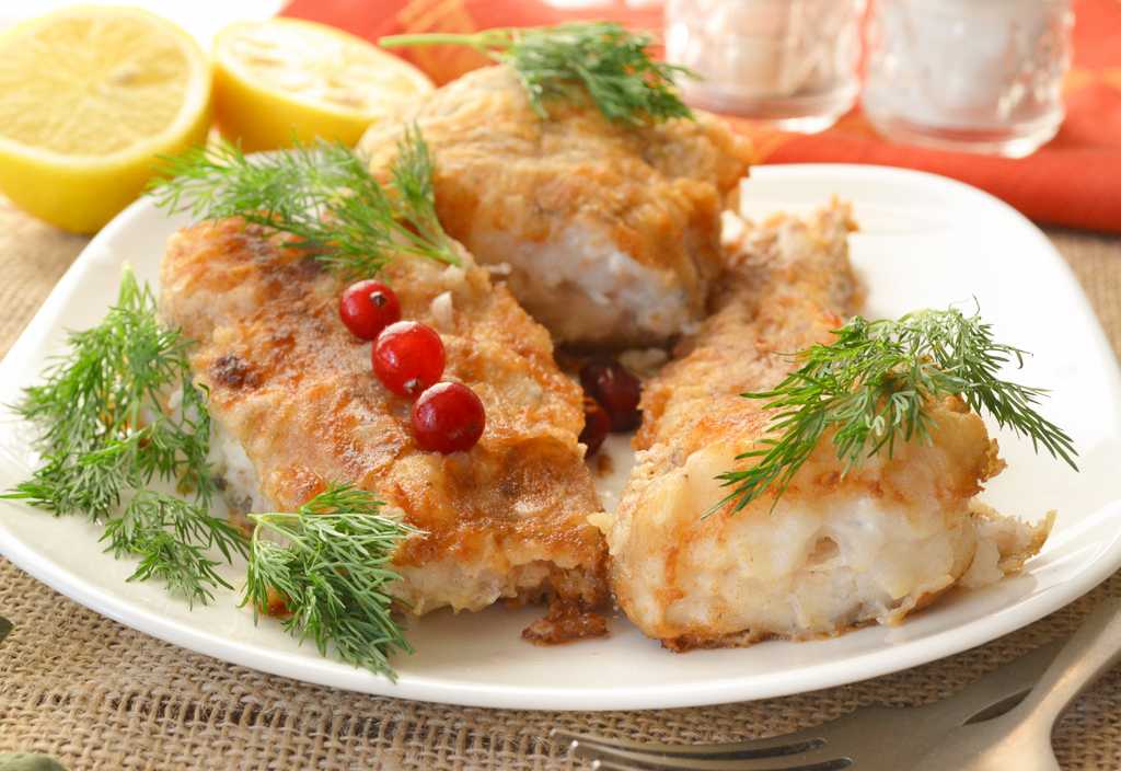 Минтай на сковороде: как вкусно пожарить рыбу - 5 фото-рецептов