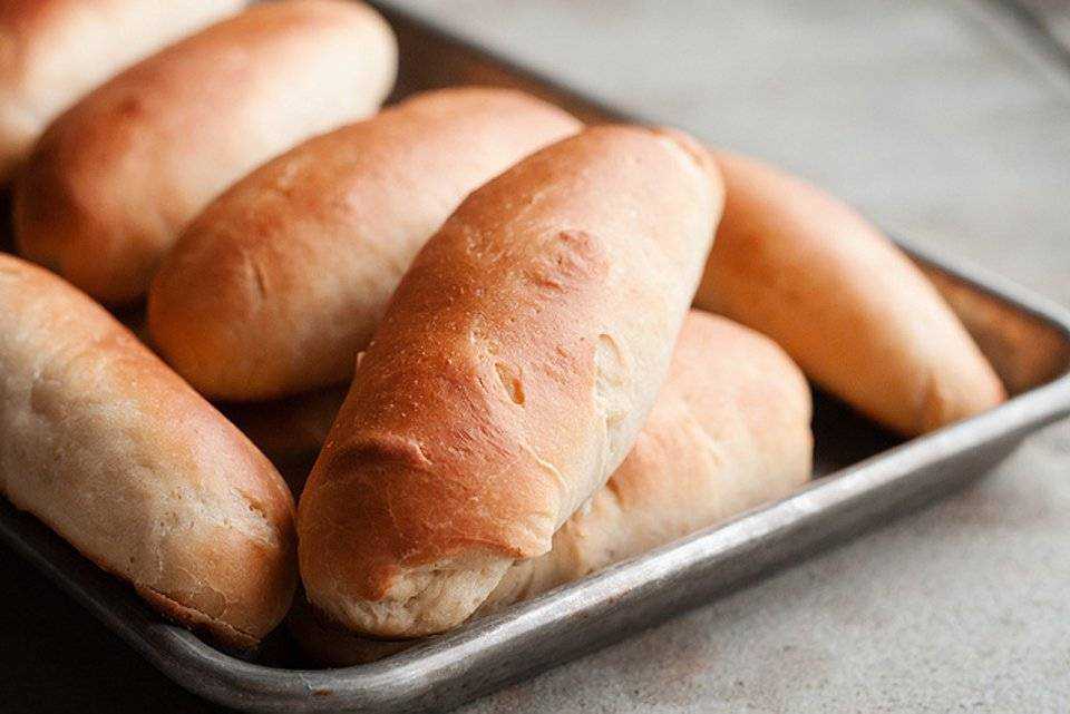 Как приготовить булочки для хот догов дома: вкусные рецепты
