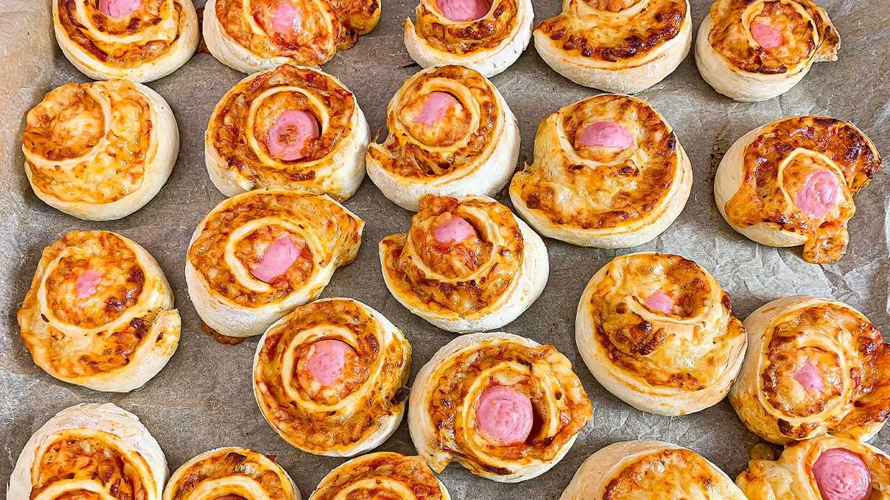 Хот-доги в домашних условиях - 20 самых вкусных рецептов