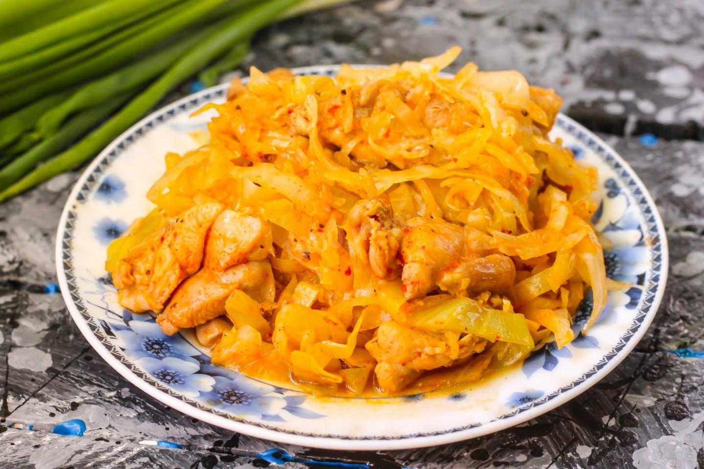 Тушеная пекинская капуста с грибами, очень нежная и сочная