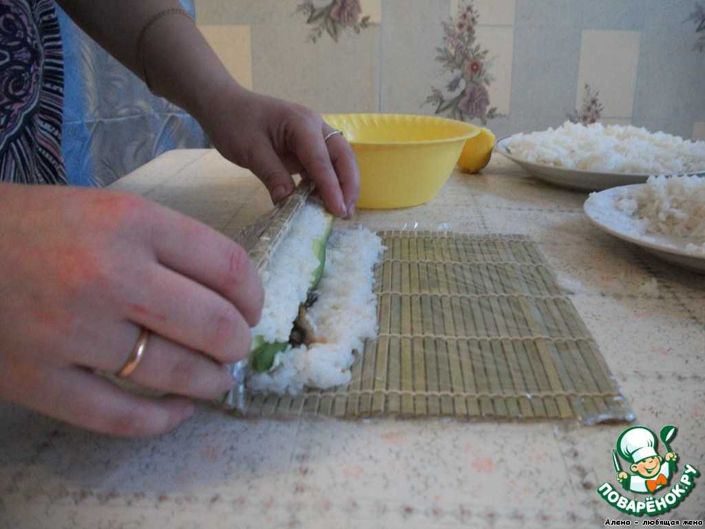 Роллы без церемоний: чем заменить циновку
