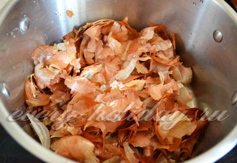 Скумбрия в луковой шелухе - несколько простых рецептов