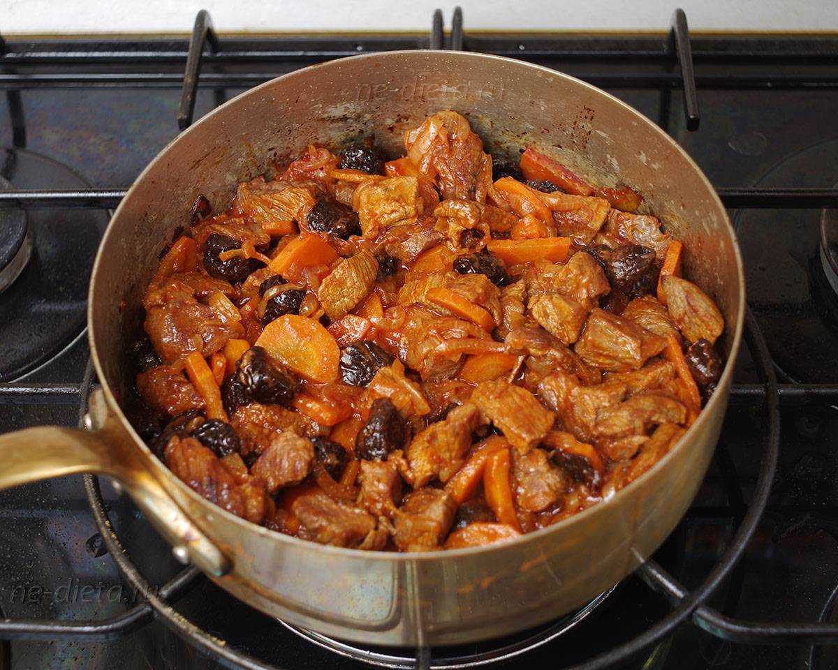 Свиные ребрышки на сковороде — 8 рецептов, как приготовить сочное мясо