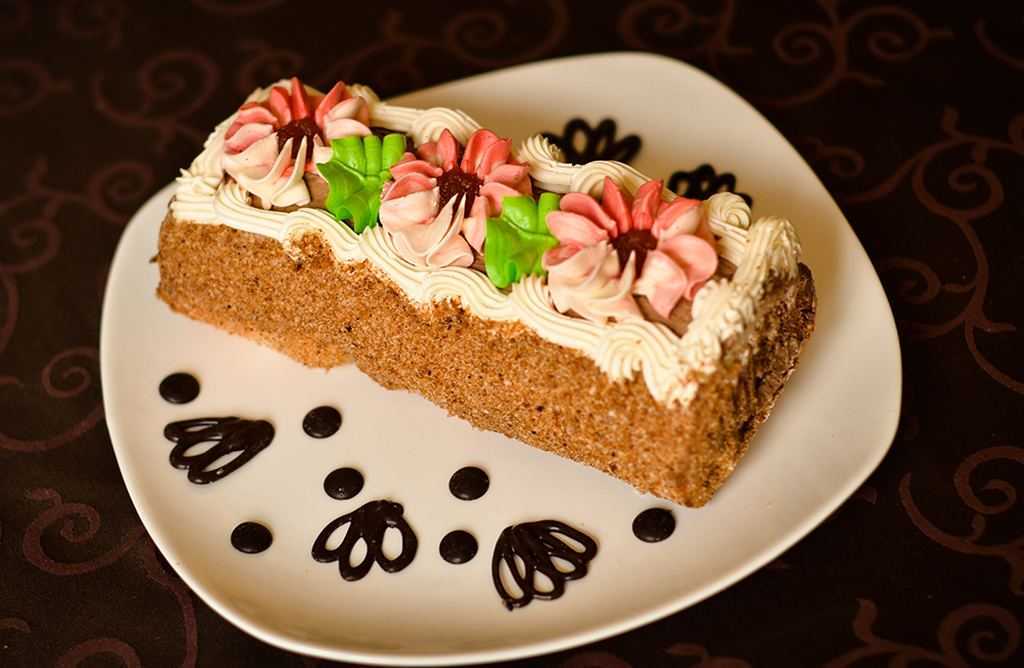 Трехслойный торт «сказка» с маком, изюмом и орехами – невероятное сочетание вкуса и пользы. лучшие варианты торта «сказка» трехслойного - автор екатерина данилова