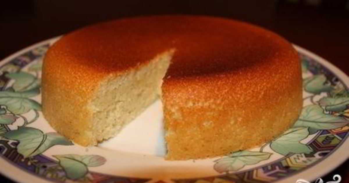 Манник на кефире: пышный, вкусный, воздушный — 10 рецептов