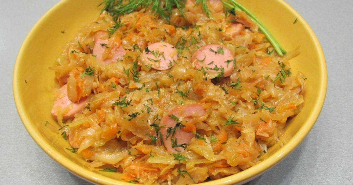 10 шикарных рецептов тушеной капусты с сосисками
