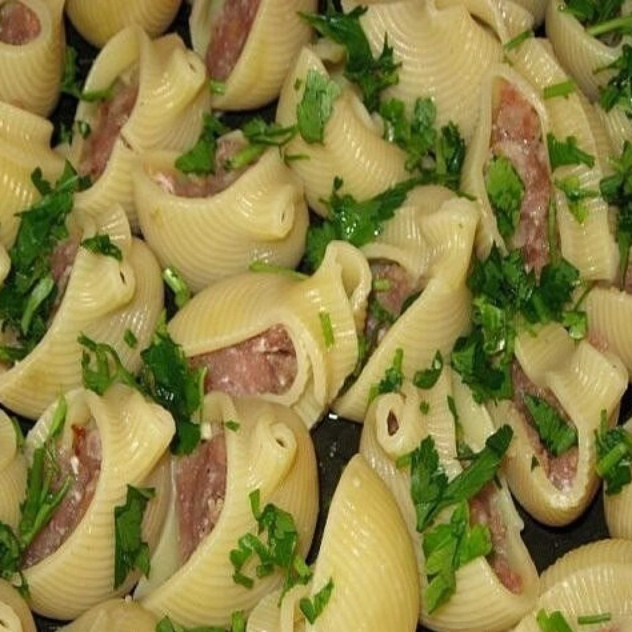 Макароны «ракушки», фаршированные фаршем – 8 быстрых рецептов