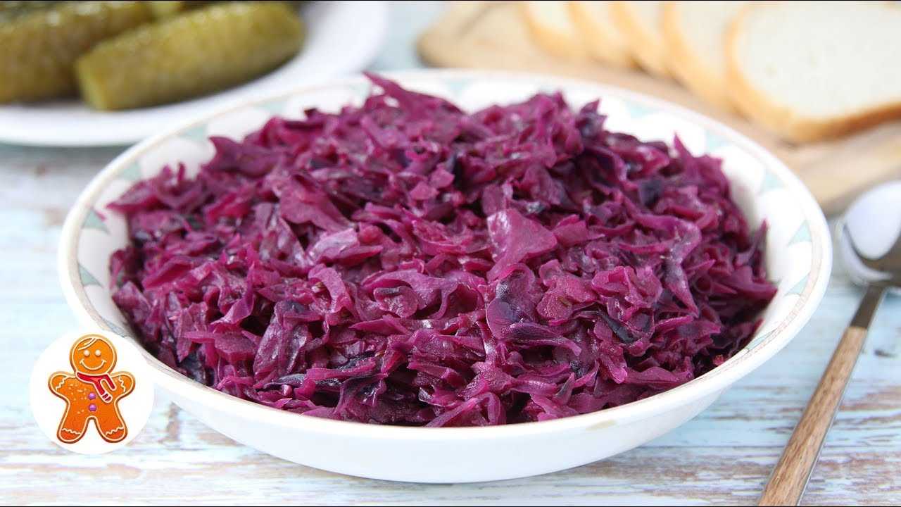 Краснокочанная капуста тушеная