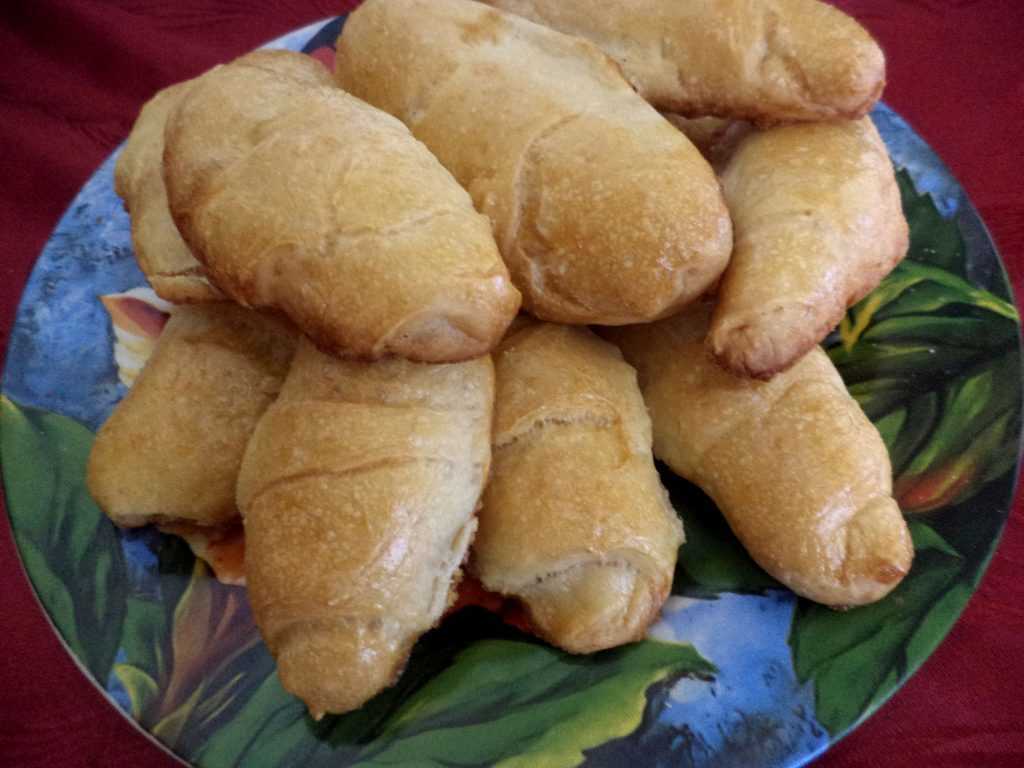 Рогалики - 12 рецептов с фото вкусной выпечки