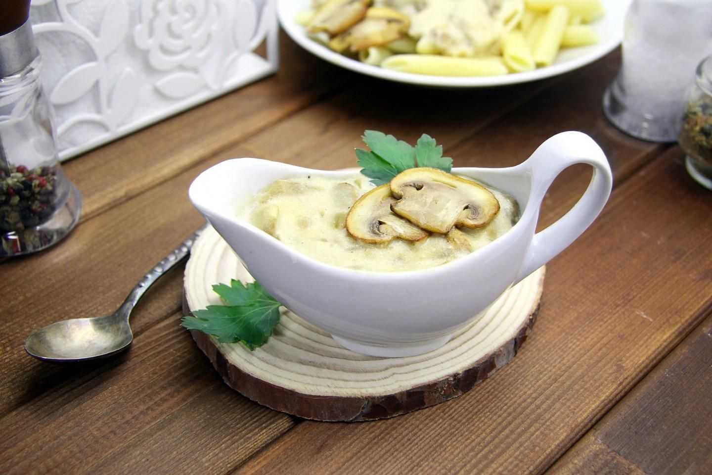 Сметанно-грибной соус