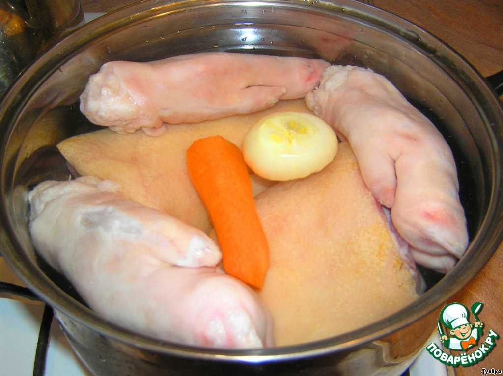 Как приготовить маринованные свиные ножки по-армянски