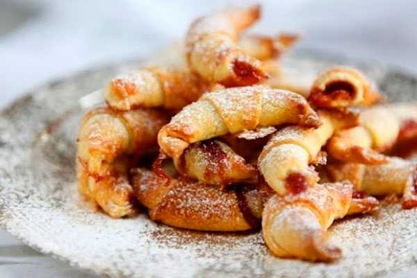 Вкусные рогалики с повидлом. простые рецепты с начинкой домашних рогаликов